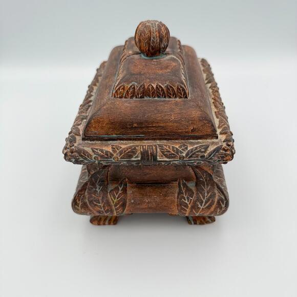 VTG Rectangular Island Motif Themed Trinket Box Embossed Brown Resin Felt Footed - Picture 6 of 9
